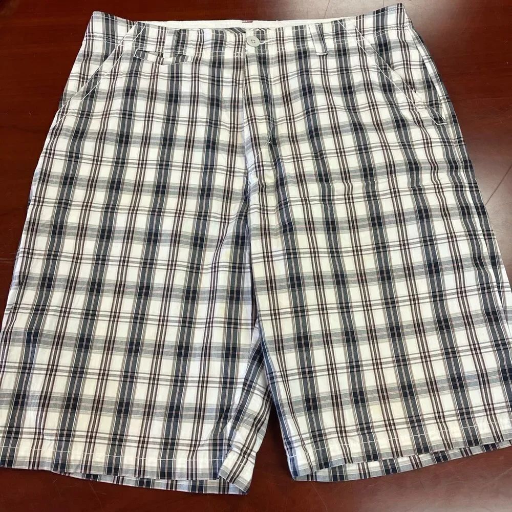 Quiksilver Red White Blue Plaid Bermuda Shorts sz 34